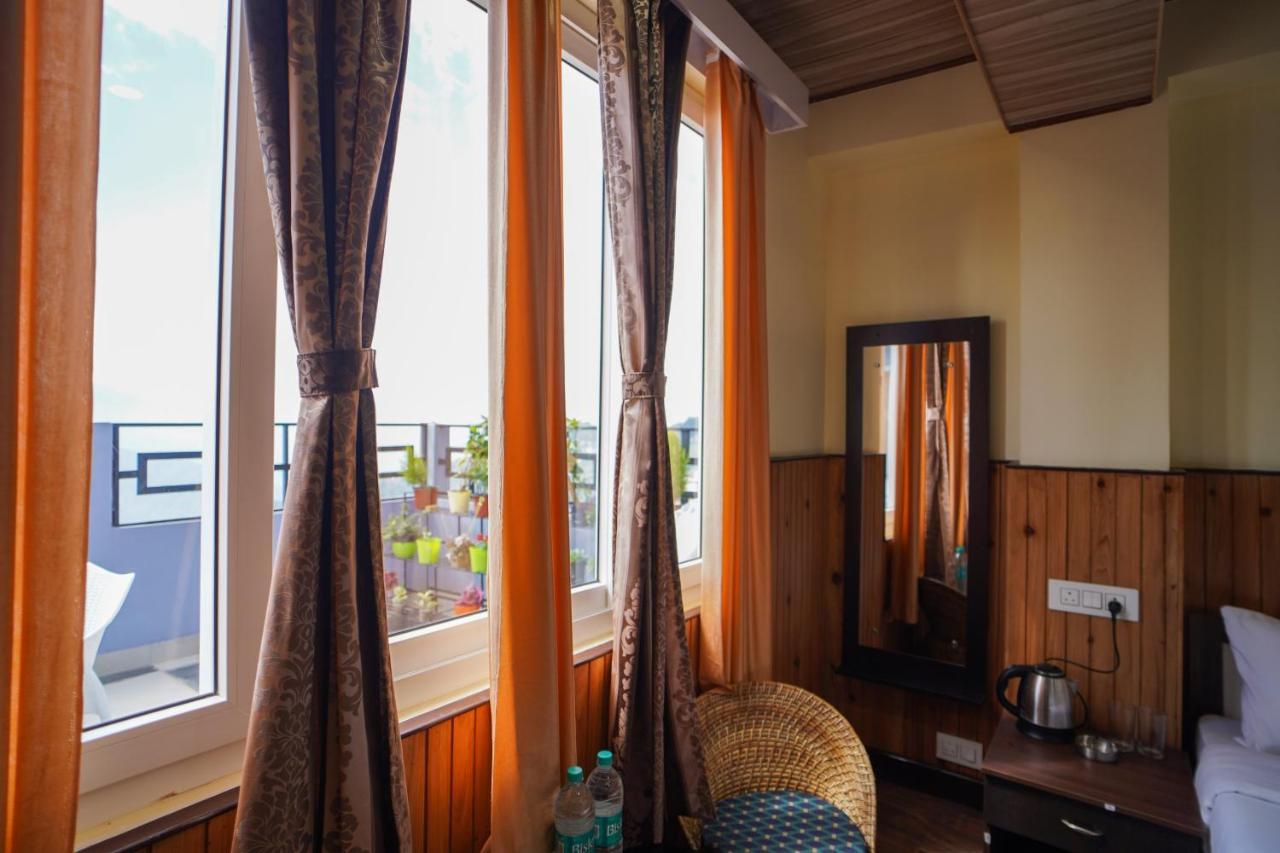 Hotel Hill Queen Near Sherpa Gumba Darjeeling Mall 5 Min Couple Friendly Kültér fotó