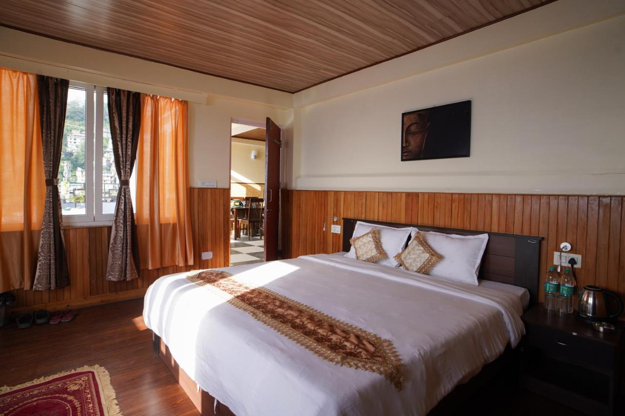Hotel Hill Queen Near Sherpa Gumba Darjeeling Mall 5 Min Couple Friendly Kültér fotó