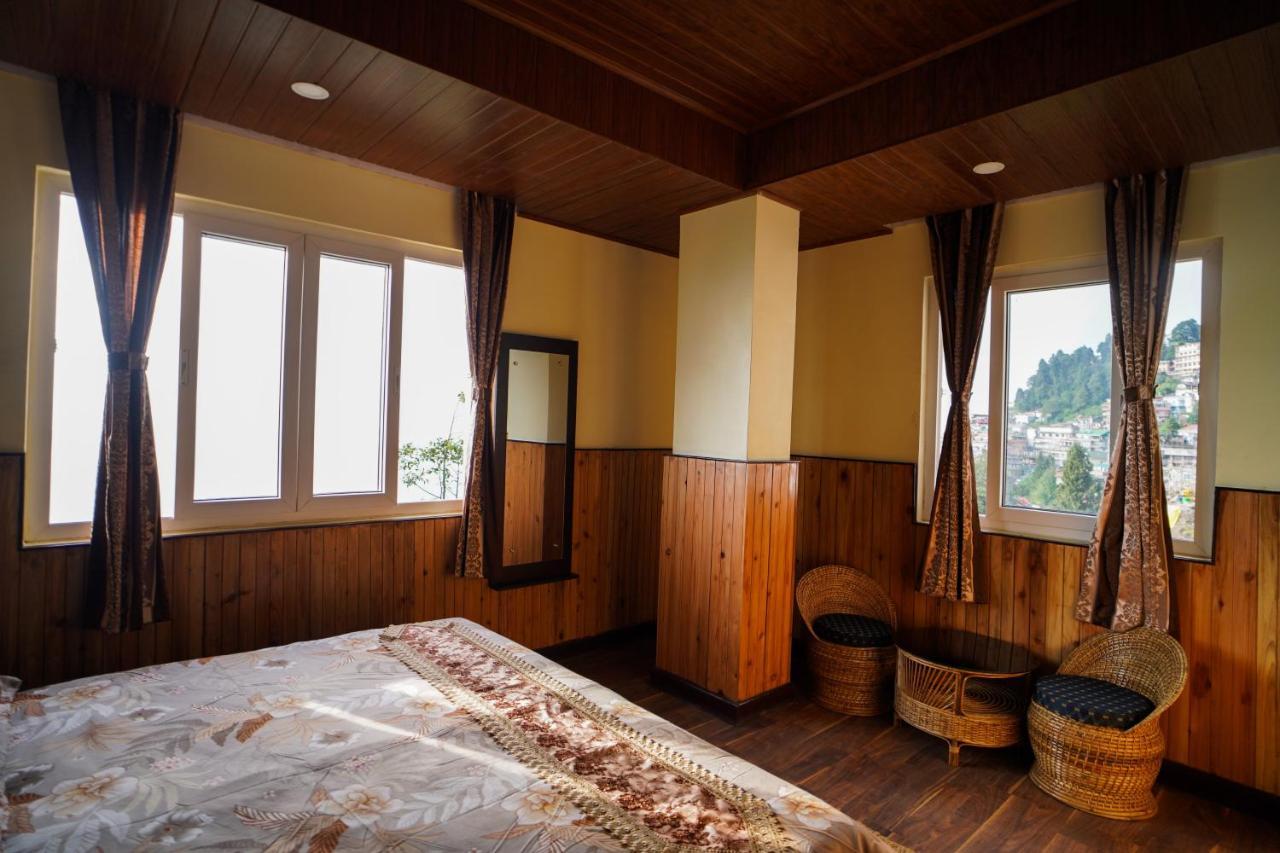 Hotel Hill Queen Near Sherpa Gumba Darjeeling Mall 5 Min Couple Friendly Kültér fotó